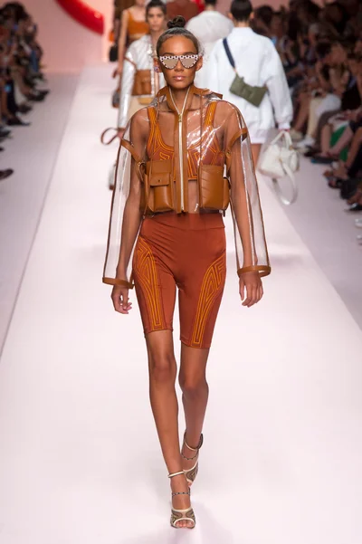 Look 8
